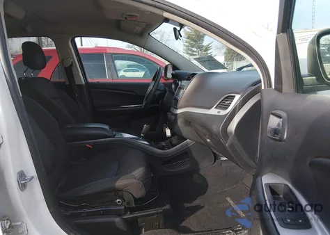 2013 Dodge Journey Sxt z USA, uszkodzony, nr VIN 3C4PDCBG2DT619156